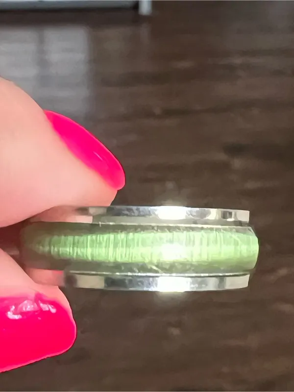 Women’s Stainless Steel Silver Dark & Light Green Cat Eye Design 6mm Band Size 8 - Image 3