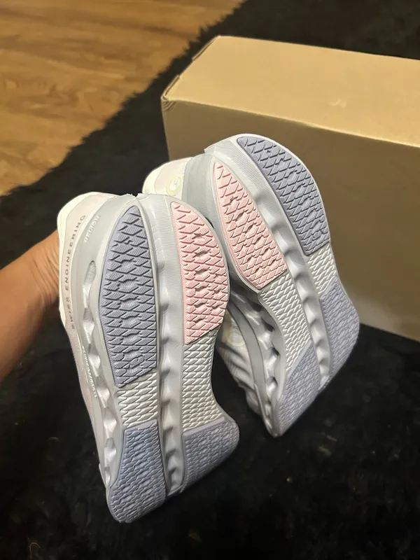 ON CLOUDSURFER Next peony Heather lace up shoes sneakers new - Image 6