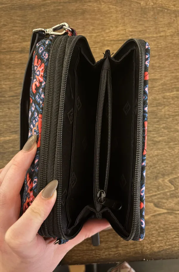 Vera Bradley Crossboy - Image 4