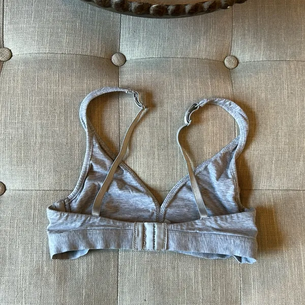Intimissimi Women's Plunge Bralette in Grey Size Small - Image 5