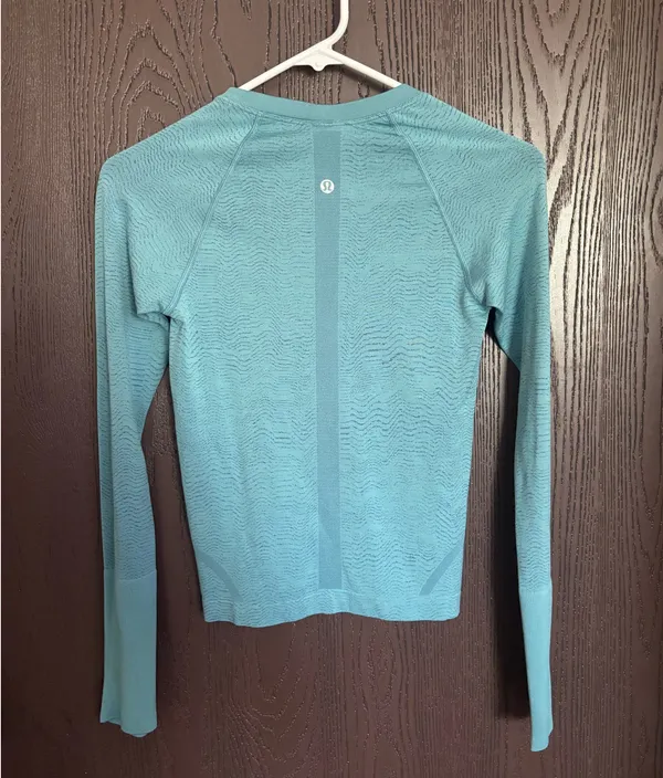 Lululemon Long Swiftly Tech Sleeve - Image 2