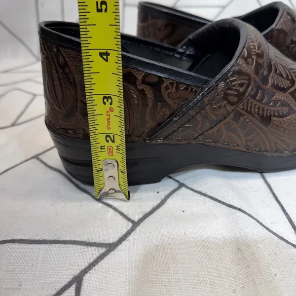 Dansko Professional Clogs 41 Brown Embossed Floral Paisley Leather Nursing Shoes - Image 10