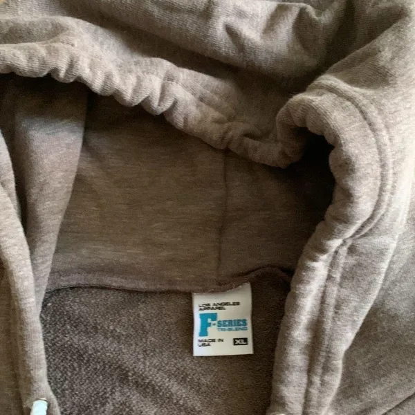 Zip up long sleeve hoodie jacket with pockets casual California basic loungewear - Image 2