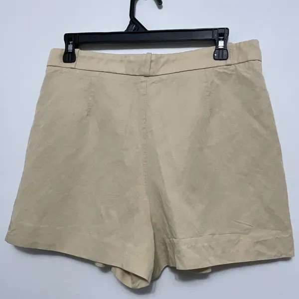 MNG Mango Shorts Beige Pleated women’s Size 38 (US 6) (A175)”✨ - Image 5