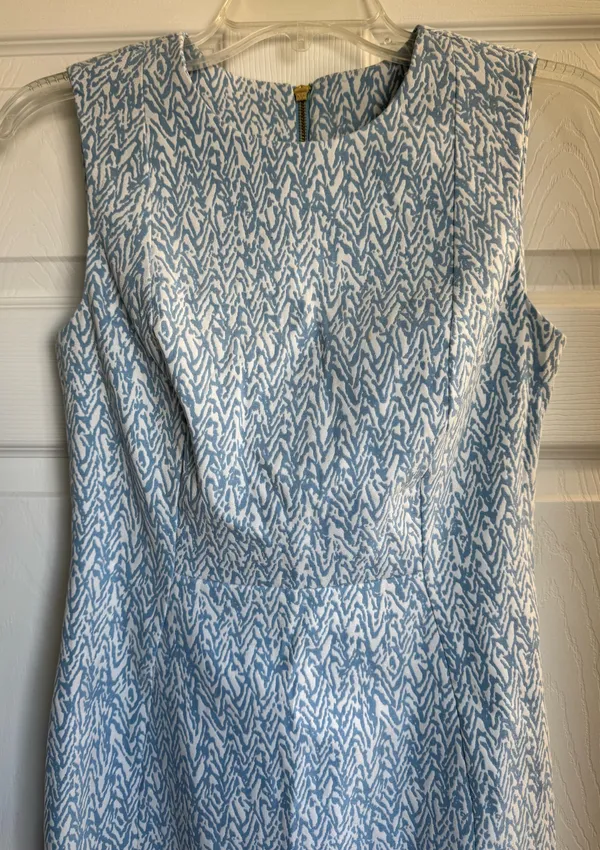 Calvin Klein Blue & White Sleeveless Textured Sheath Dress Women’s Size 6 - Image 2