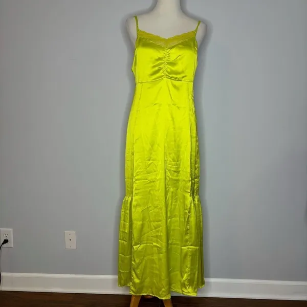 Bolongaro Trevor: Lime satin lace trim slip dress - Image 4
