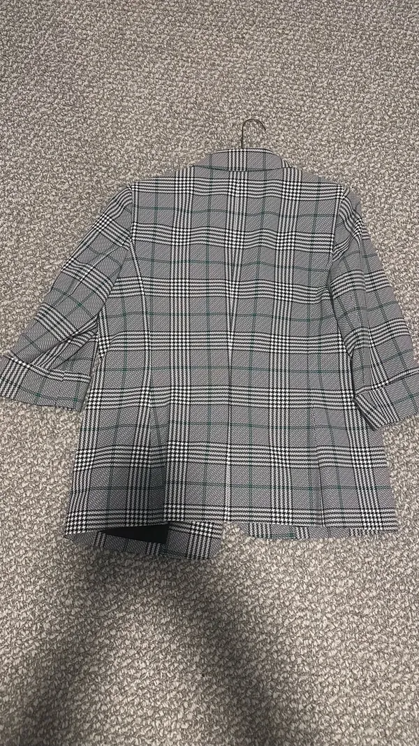 Kasper Gray & Black Glen Plaid Long Blazer with Subtle Green Windowpane - Image 3