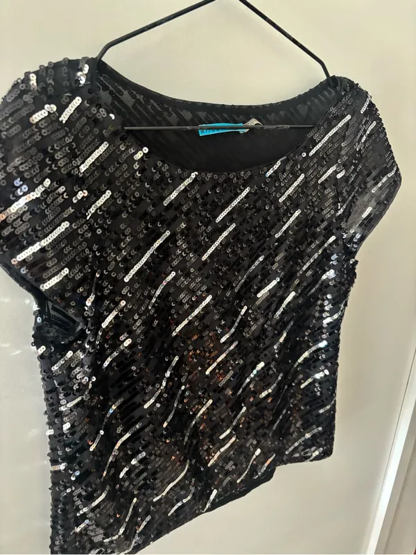 Alice + Olivia Silk Sequin Top | Size S | Good Used Condition - Image 4