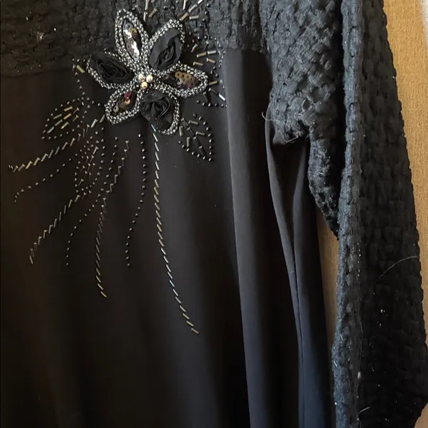 FINAL MARKDOWN Black Textured Floral Top XXL - Image 2