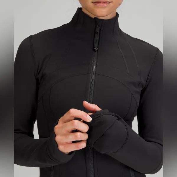 Lululemon NWT Define Jacket Luon Size 0 Black Full zip up - Image 4