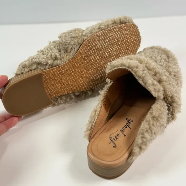 Free People faux shearling at ease loafer Women’s Size EU38 - Image 4