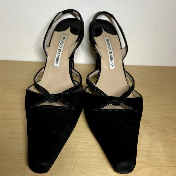 Manolo Blahnik Suede Sling Back Kitten Heel Straps Pointed Toe Black 37 6.5 - Image 3