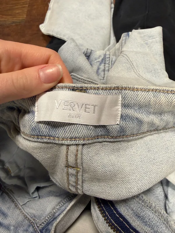 Vervet Jeans - Image 3