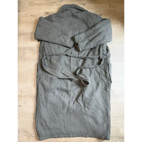 EUC Unisex Pottery Barn waffle weave resort robe Loden green size M - Image 2
