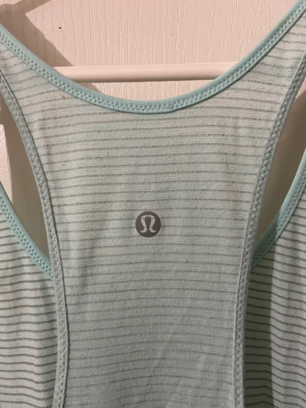 Lululemon Tank Cross-Back - Image 3