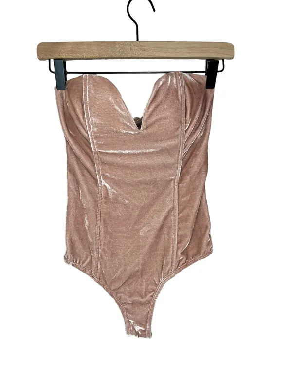 Lulu’s Luxurious Life Blush Pink Velvet Strapless Bodysuit - Image 3