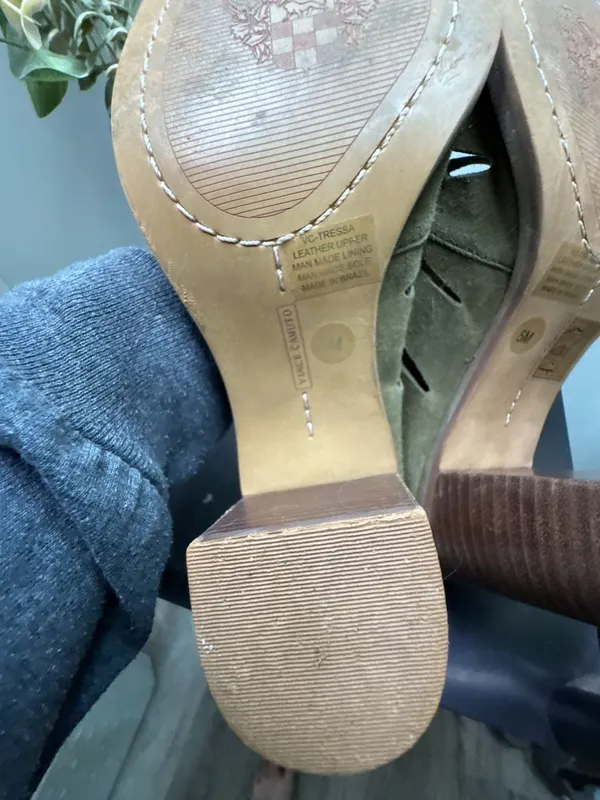 Vince Camuto VC-Tressa Olive Green Suede Lace Up Cutout Block Heel Booties 5M - Image 6