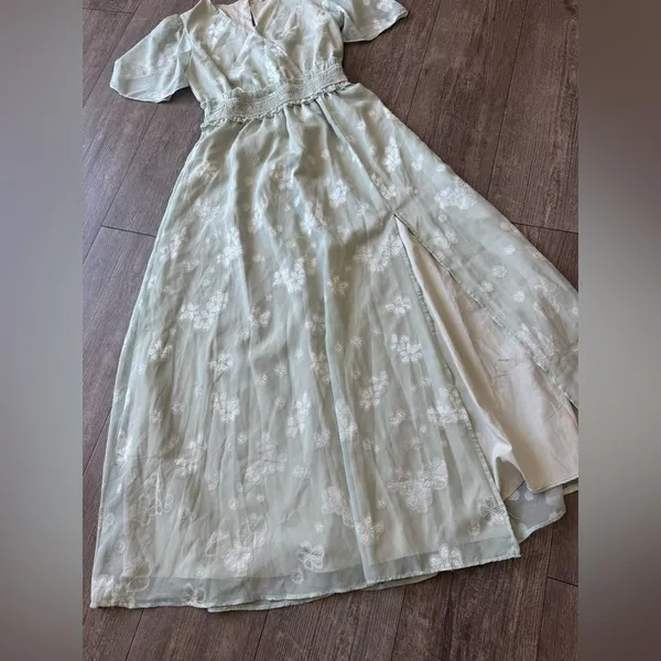 SISSYAKI Elegant Green Maxi Dress - Image 10