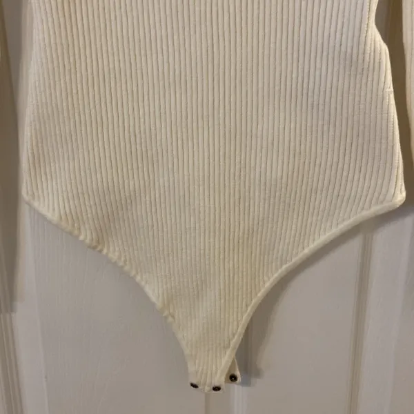 Abercrombie & Fitch Body Suit size L brand new with tag long sleeve & beautiful - Image 6