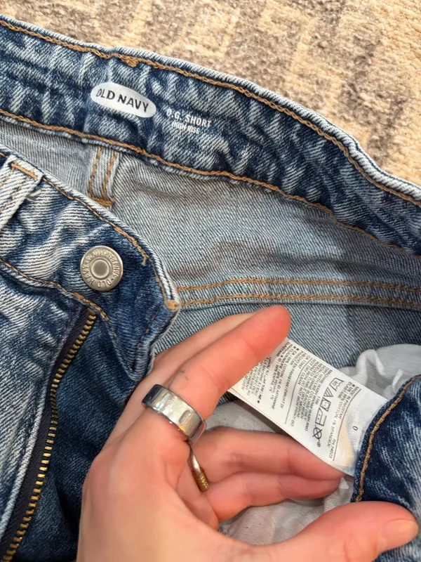 Old Navy Jean Shorts - Image 4