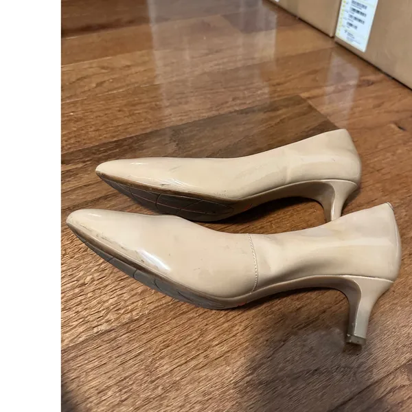 Rockport Women's Beige‎ Patent Leather Kitten Heel Pumps Shoes US 7 - Image 5