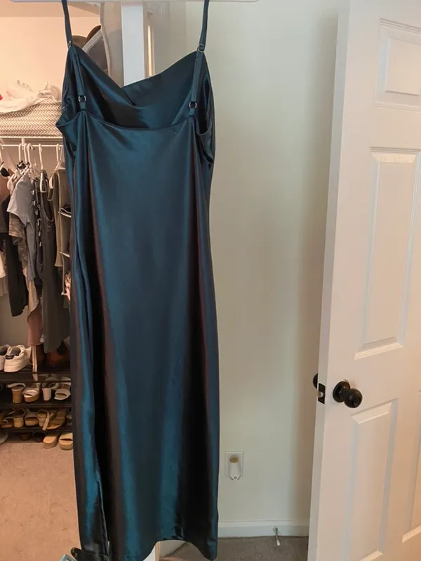 Green Semi Formal Dress Size XS - Image 2