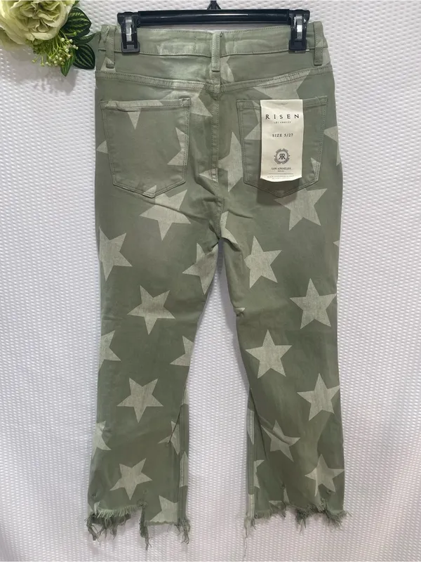 NWT Risen Jeans 5/27 Olive Star Print Distressed Crop Straight RDP5609 New with - Image 6