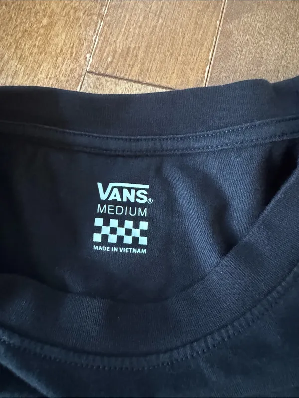 Vans Black Cropped T-Shirt with Checker Logo - Image 3