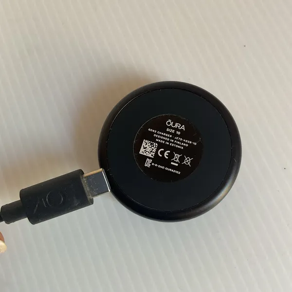 Oura Ring Gen 3 Heritage Black Size 10 Smart Ring Charger Cable Box - Image 9