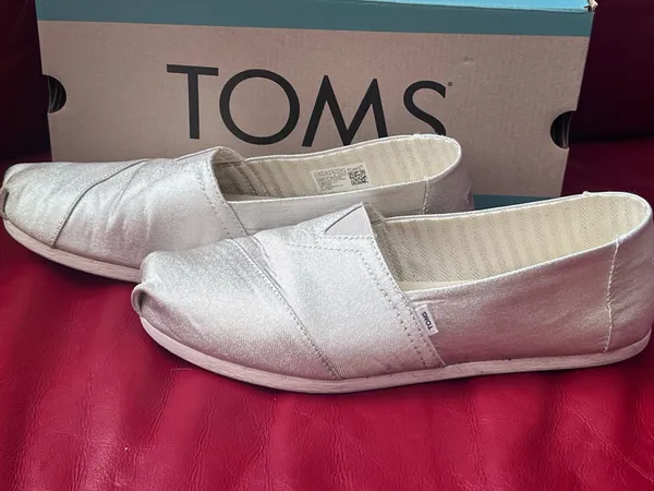 Toms Women’s Slip-On Alpargata Flats Canvas Silver Glimmer Size 9.5 - Image 5