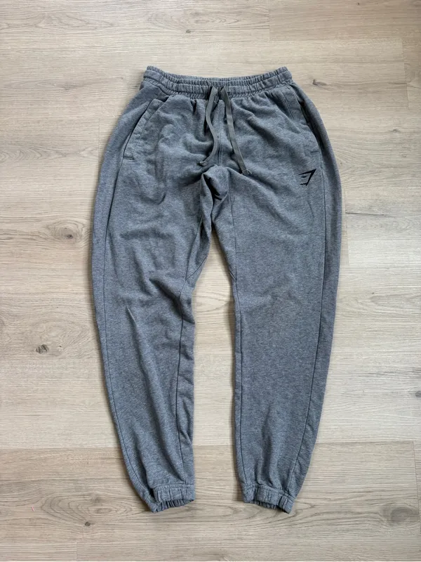 Gymshark gray logo cuffed jogger sweatpants size small - Image 3