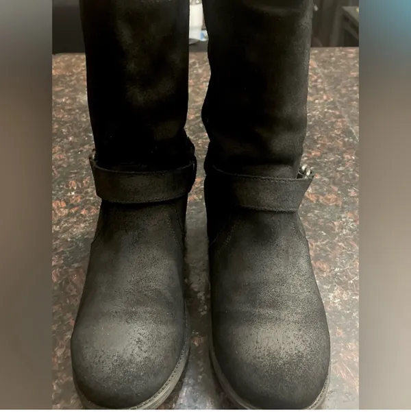 UGG Boots - Image 4
