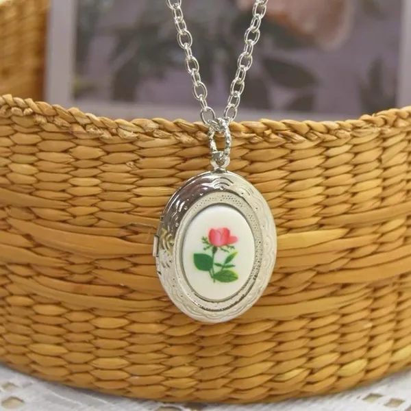 Vintage Rose Oval Locket Necklace Silver - Image 2