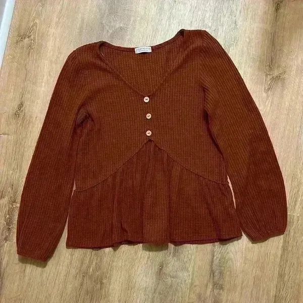 PAPER CRANE | Woman's Waffle Knit Red Ribbed Flowy Long‎ Sleeve Blouse, Size XS - Image 3