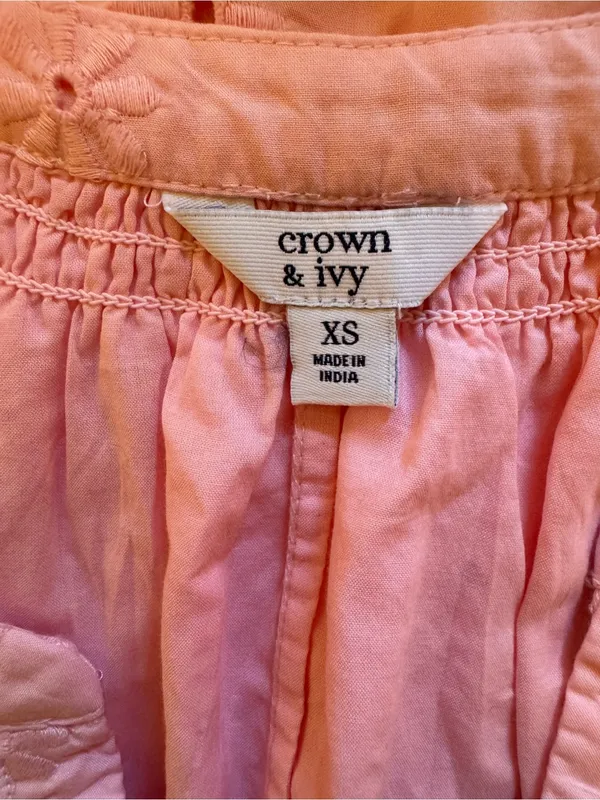 Crown & Ivy Pink Daisy Eyelet Embroidery 3/4 Sleeve V-neck Cotton Blouse Size XS - Image 5