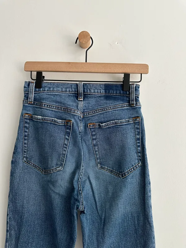 Abercrombie Ultra High Rise Ankle Straight Jean - Image 10