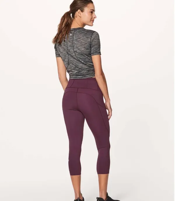 Lululemon Fast & Free Crop II (Nulux 19"") Sz 8 - Image 3