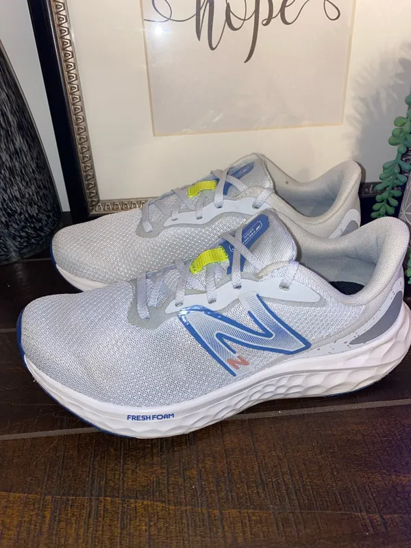 New Balance Fresh Foam Arishi 4 Women's Running Sneakers Size 9 - Image 12
