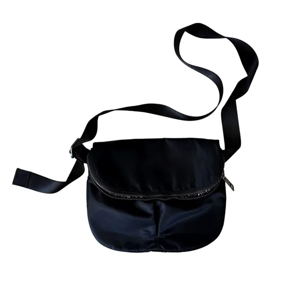 Lululemon Womens Black Lightweight Slim Nylon Crossbody Belt Bag NWOT - Image 2