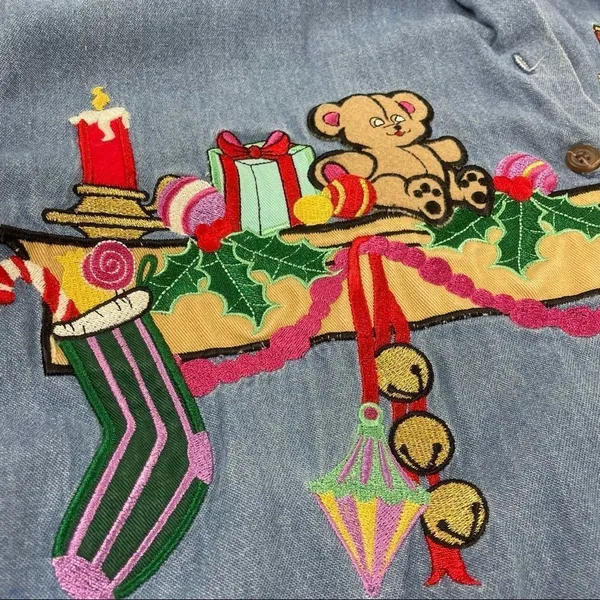 Karen Scott Vintage Christmas Chambray Top - Image 3