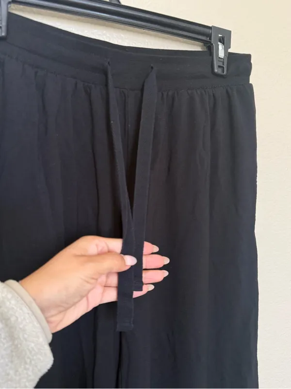 Black Wide Leg Pull-On Pants Drawstring Soft Knit Lounge Travel Minimalist Comfy - Image 4