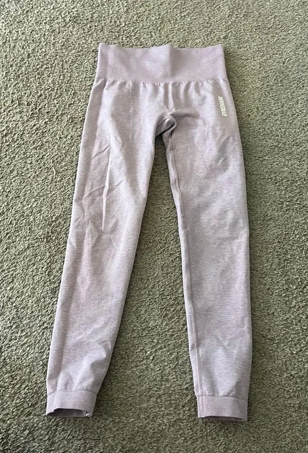 Light Purple Gymshark Leggings - Image 3