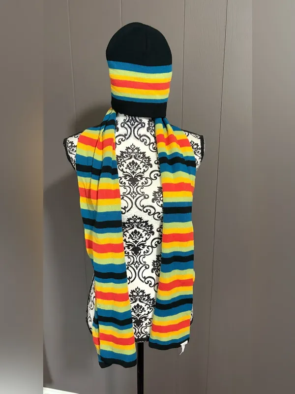 Striped Beanie and Scarf Set Black - Image 2