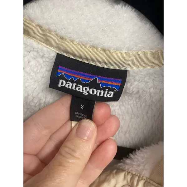 Patagonia fleece pullover with pockets size small (b43) - Image 2