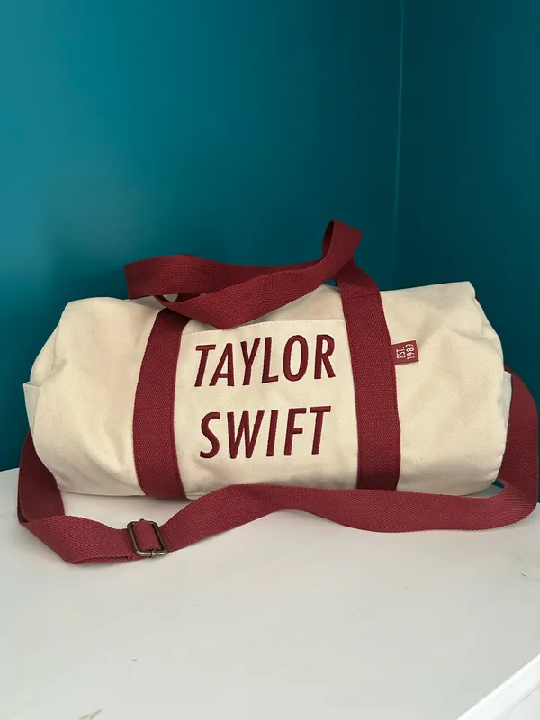Taylor Swift duffel - Image 2