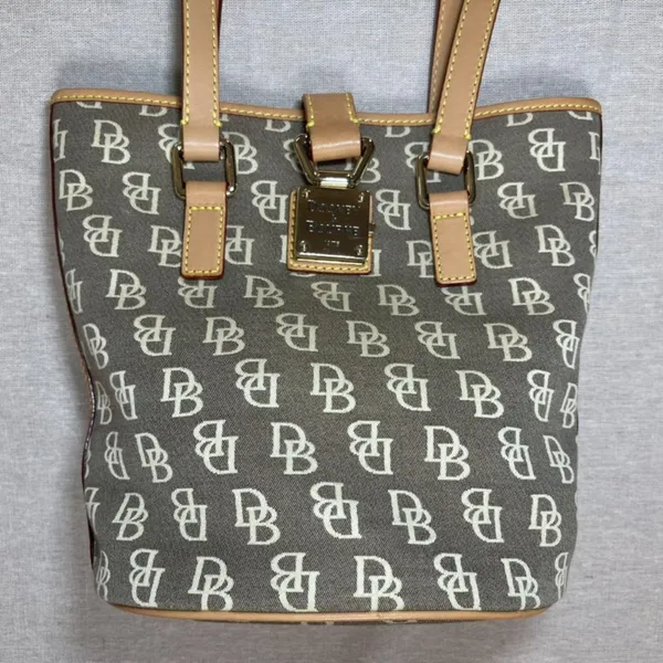 Dooney & Bourke | Vintage Tan and Gray Signature Classic Bucket Bag - Image 2