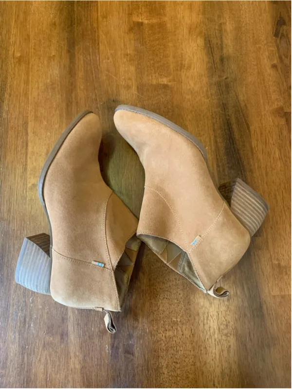 Tom’s Ankle Boots 7 Tan Low Heel - Image 7