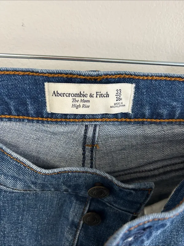 Abercrombie & Fitch The Mom High Rise Jeans - Image 6