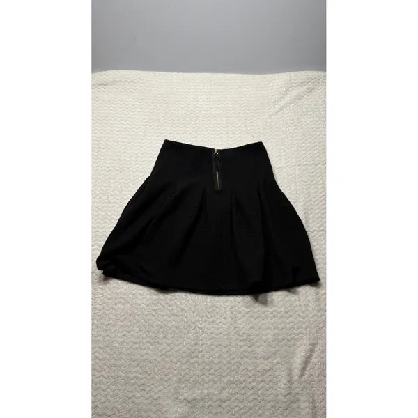 Maeve Black Textured Diamond Matelasse Pleated Mini Skirt Size 2 High Waist - Image 3