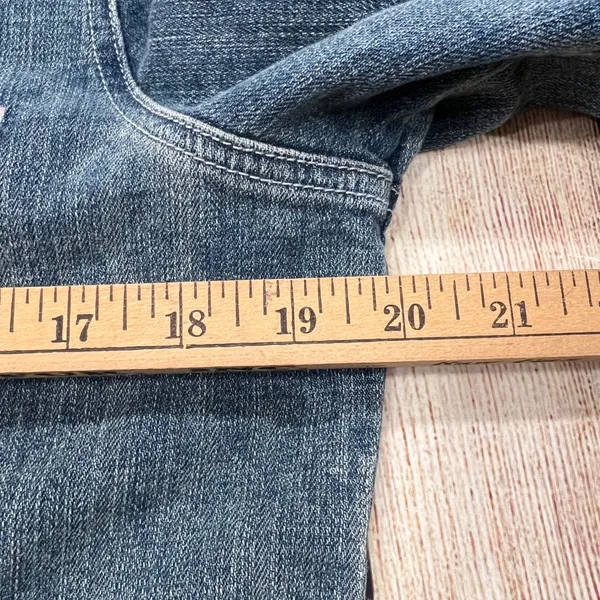 Sundance Women‎ Blue Denim Chore Jacket Mismatched Buttons Distressed Medium M - Image 6